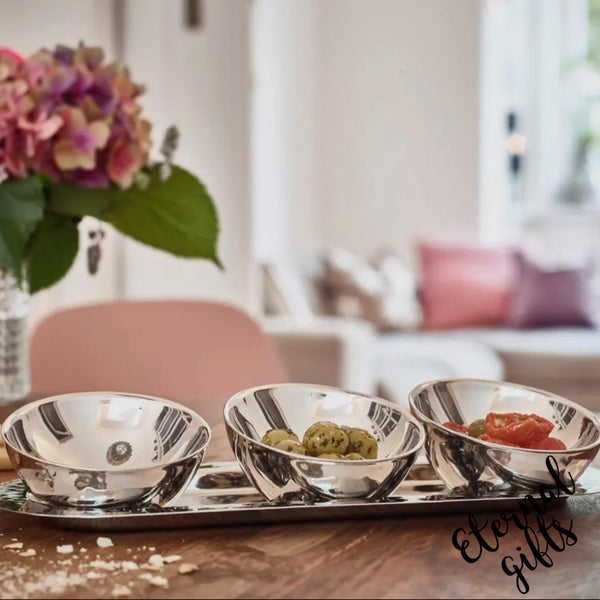 Set of 3 Serving Bowls on Tray by Edzard