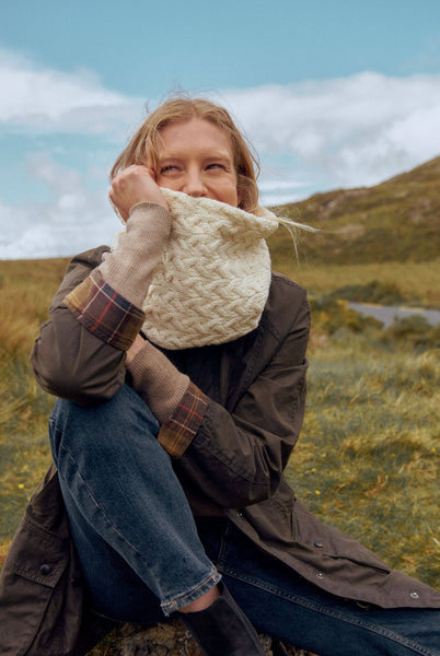 Newport Aran Cable Snood - Cream