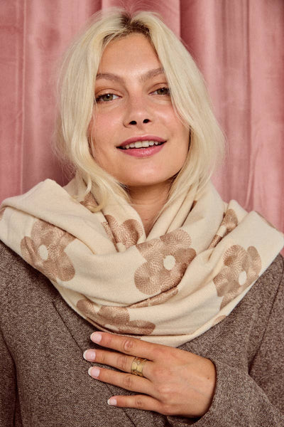 Dressy Wool scarf with floral pattern on Creams and Taupe