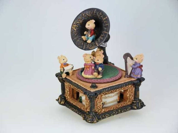 Music box Gramaphone with Mouse Family