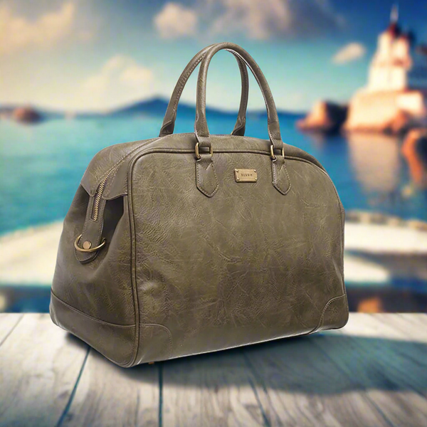 Weekend Bag in Green Khaki by Bessie