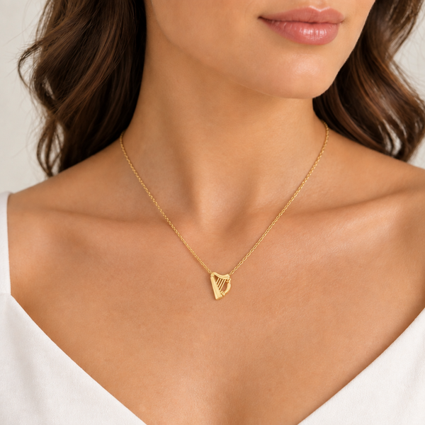 Séala Harp Pendant Chain Gold