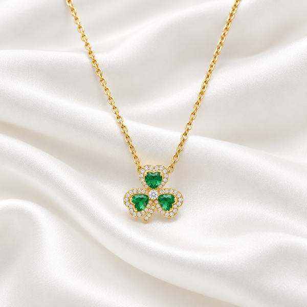 Séala Clover Emerald Pendant Chain Gold
