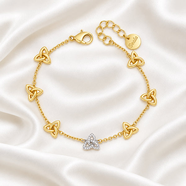 Séala 7 piece Trinity Knot Mix in Gold by Absolute Jewellery