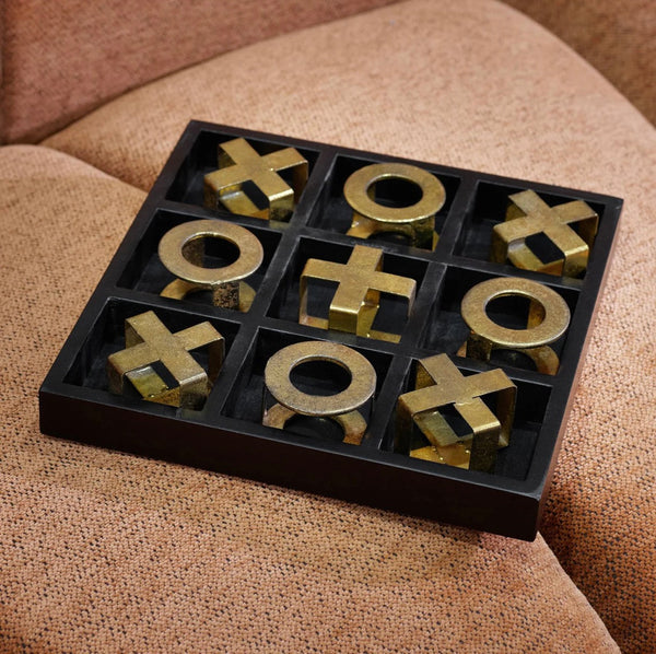 X and O Decor by Mindy Brownes
