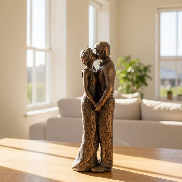 Best Love figurine by Genesis