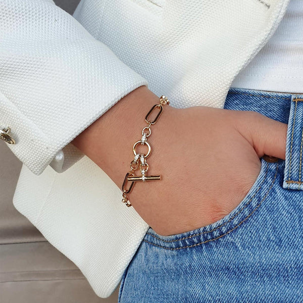 Chain link T-Bar Bracelet in Gold by Absolute Jewellery