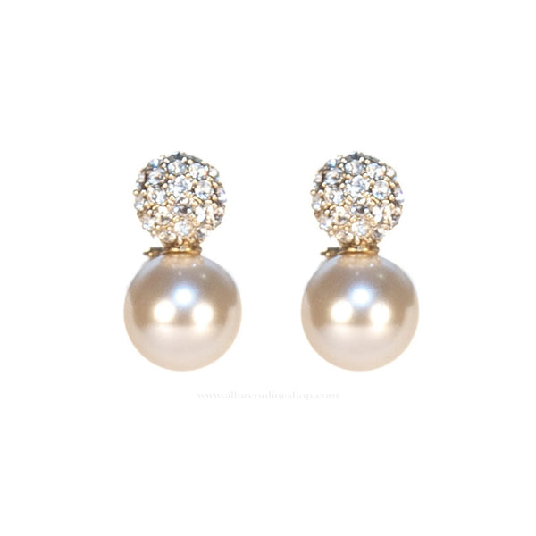 Clip on Earrings in Pearl and Gold by Absolute Jewellery gym