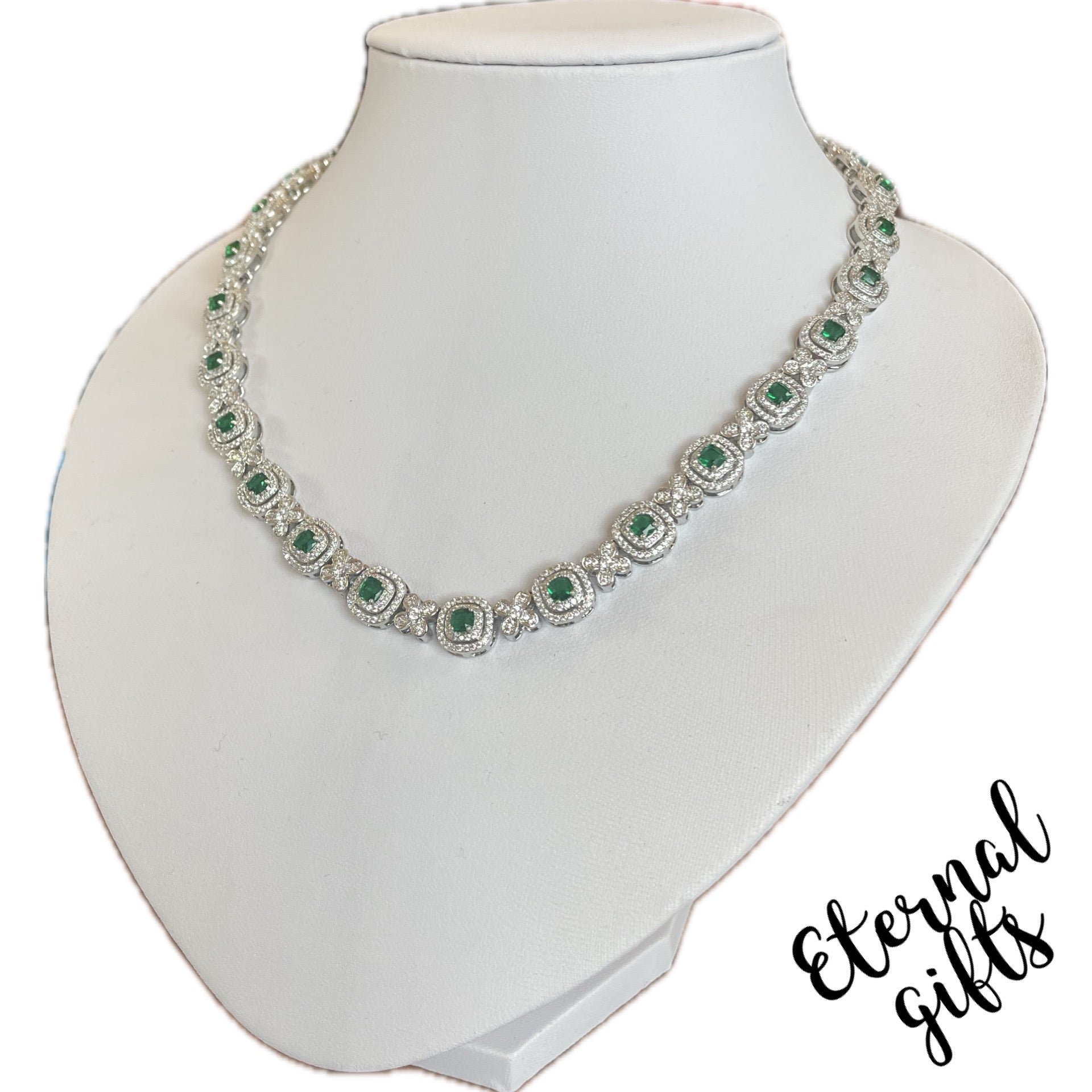 Stone-Set Flower Shape Vintage Style Necklace in Emerald and Silver by Absolute Jewellery