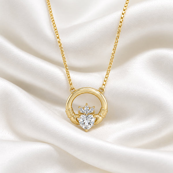 Séala Claddagh 22mm Pendant Gold