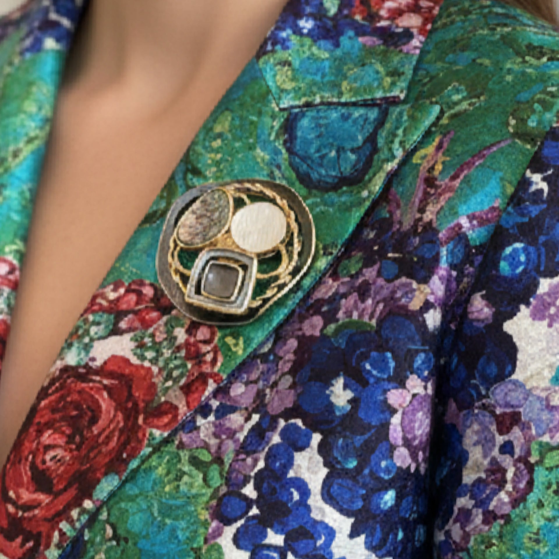 Greys Multicoloured Magnetic Brooch