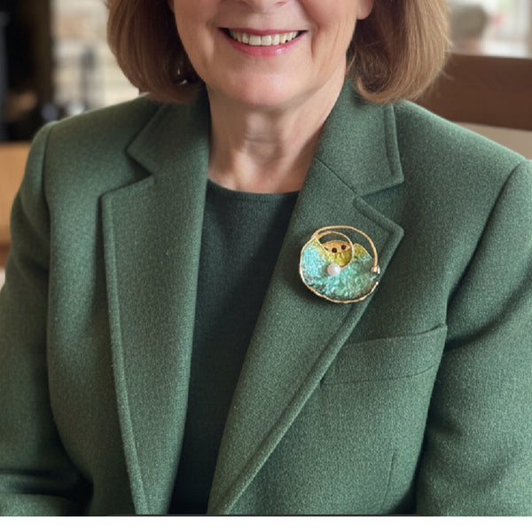 Pearl Oyster Magnetic Brooch in Greens