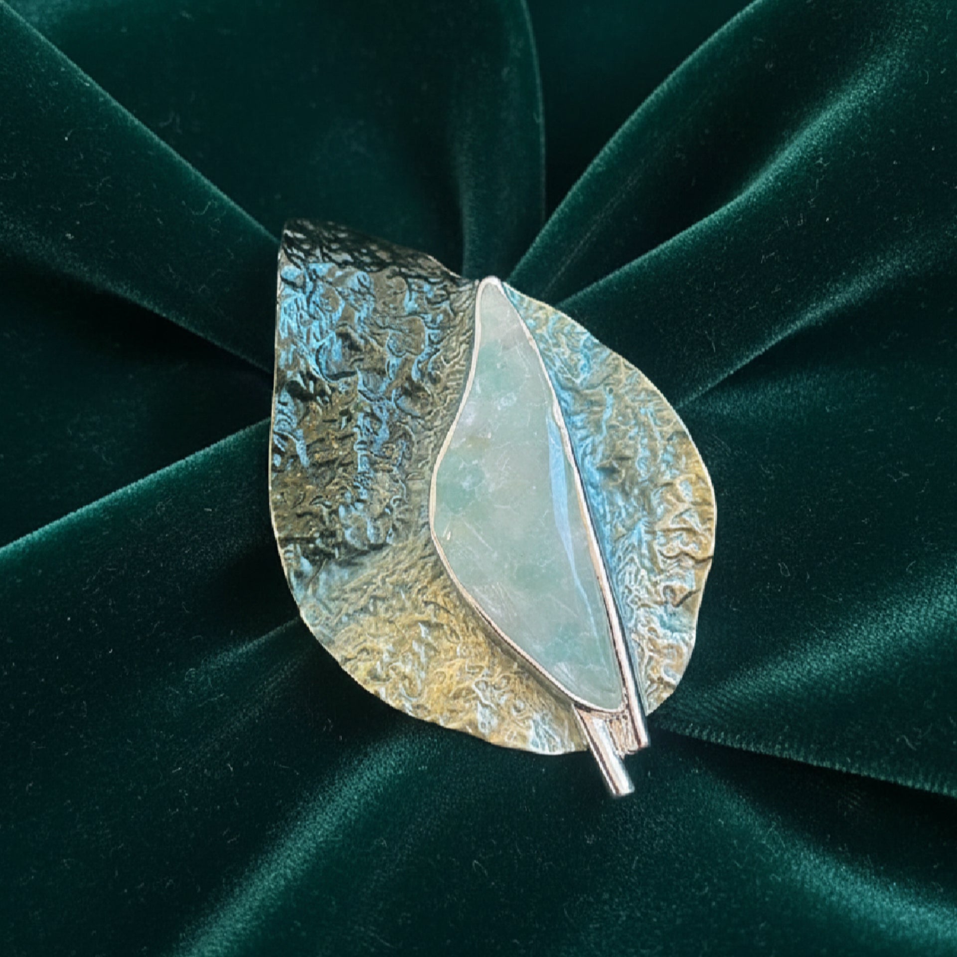 Green Leaf Magnetic Brooch