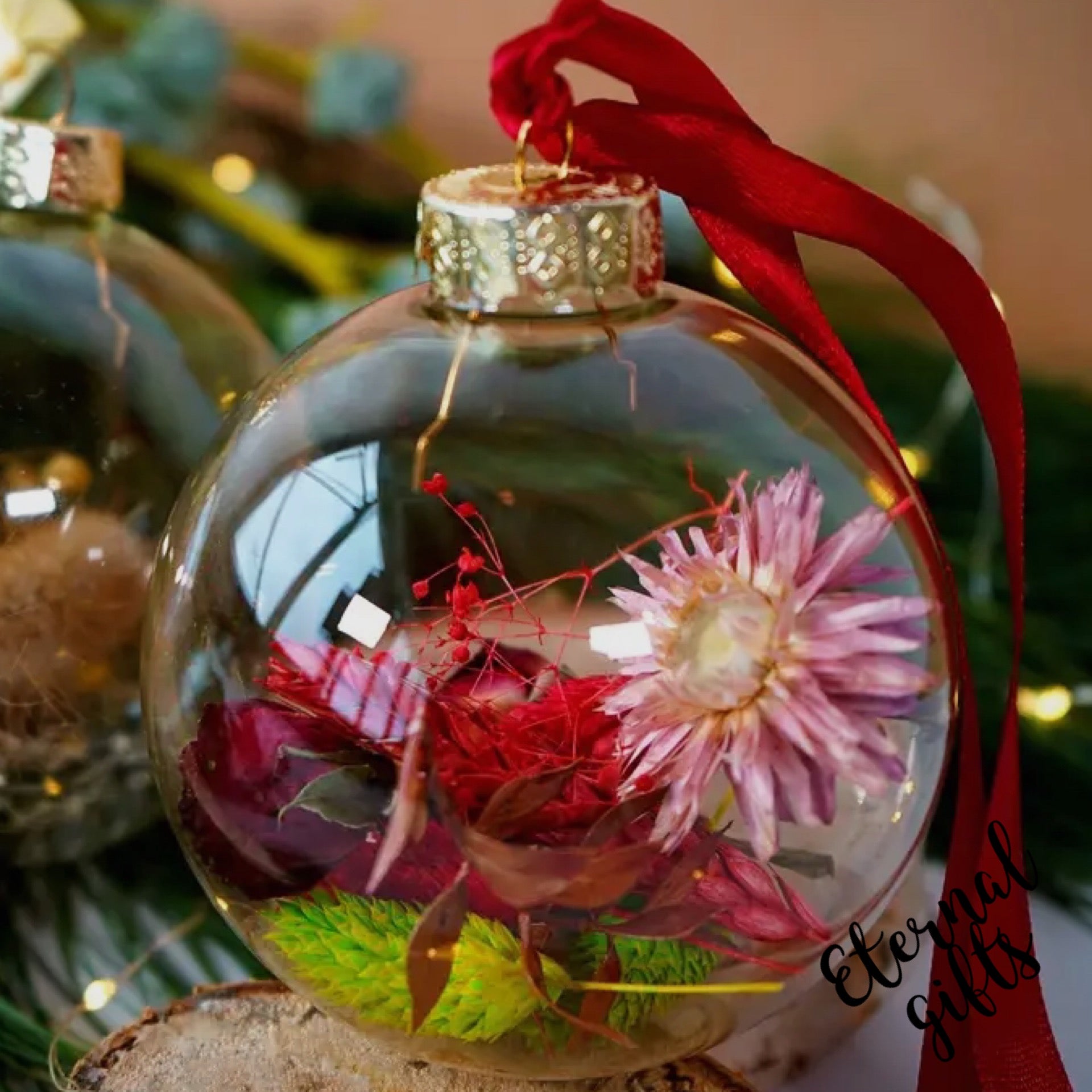 Dried Flower Christmas Bauble boxed