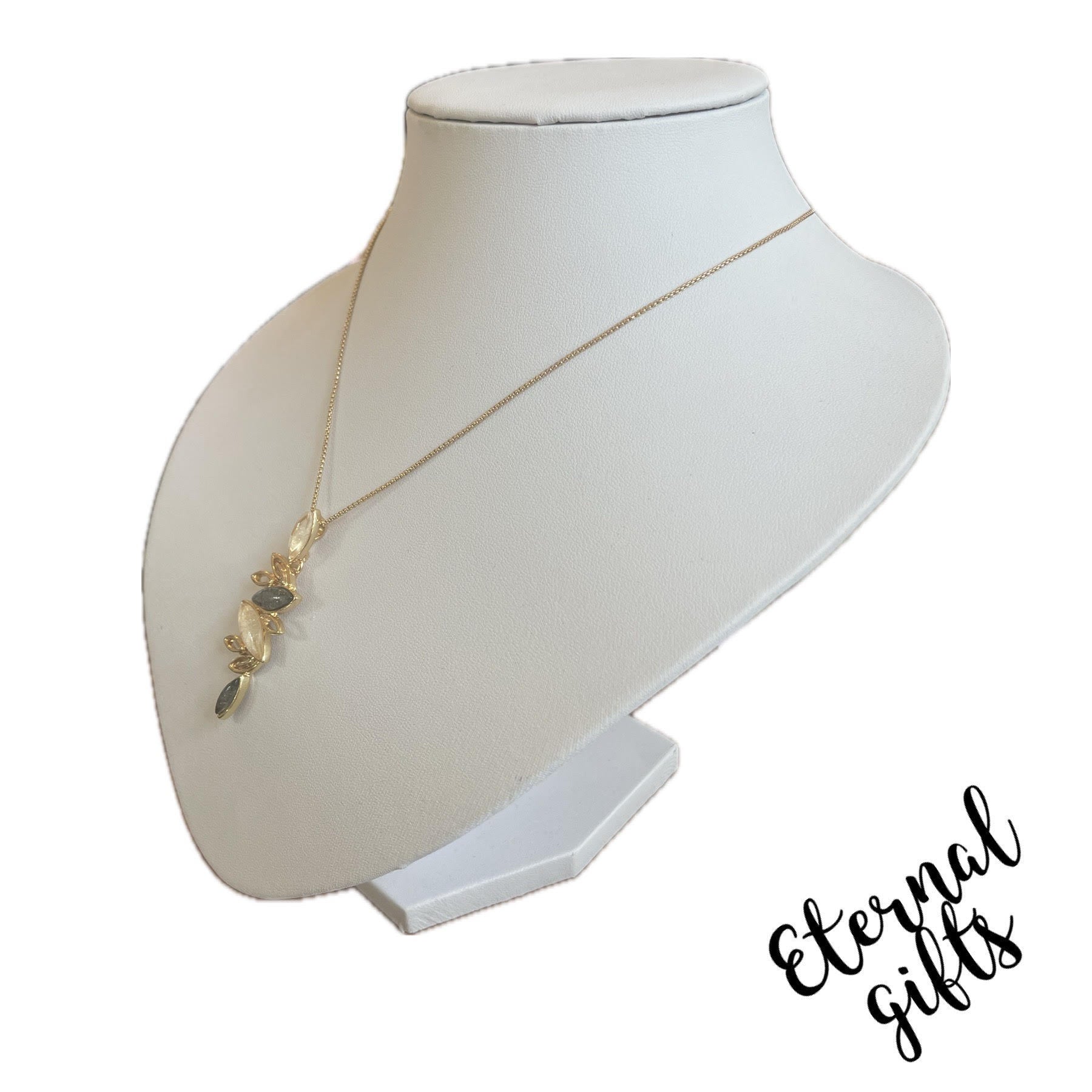 The Iris Pendant in Gold By Estela