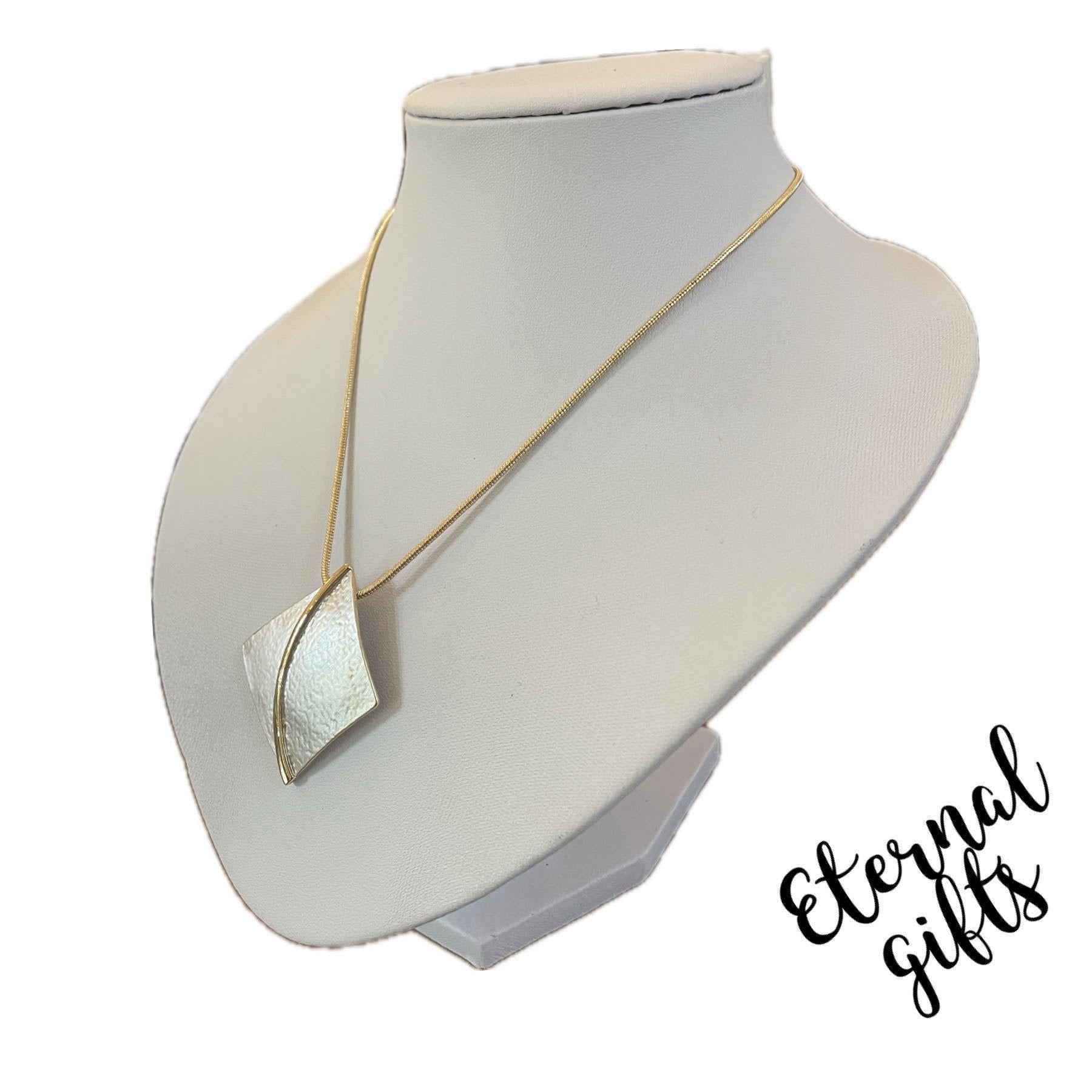 The Lorna Pendant by Estela