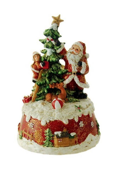 Decorating Santa Claus